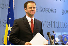Vojska Kosova od ponedeljka Vojska Kosova od ponedeljka