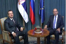 Slovenija uz Srbiju Slovenija uz Srbiju