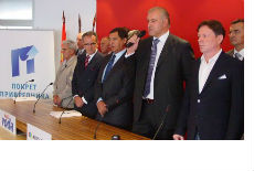 Država koči investitore Država koči investitore