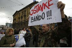 Protesti u nekoliko gradova Protesti u nekoliko gradova