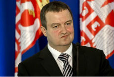 Uvrediće nas ko ode na paradu Uvrediće nas ko ode na paradu