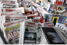 Hitno doneti medijske zakone Hitno doneti medijske zakone