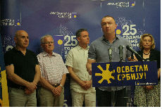 Vučićev pritisak na pravosuđe Vučićev pritisak na pravosuđe