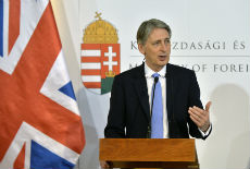 Migracija ugrožava standard EU Migracija ugrožava standard EU