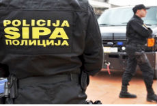 Uhapšeni zbog ratnog zločina Uhapšeni zbog ratnog zločina