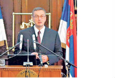 Rekordno nizak kurs dinara Rekordno nizak kurs dinara