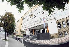 Istraga protiv trojice čuvara Istraga protiv trojice čuvara