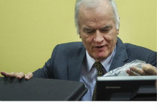 Mladić najavio štrajk glađu Mladić najavio štrajk glađu