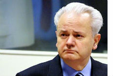 Venac SRS na grobu Miloševića Venac SRS na grobu Miloševića